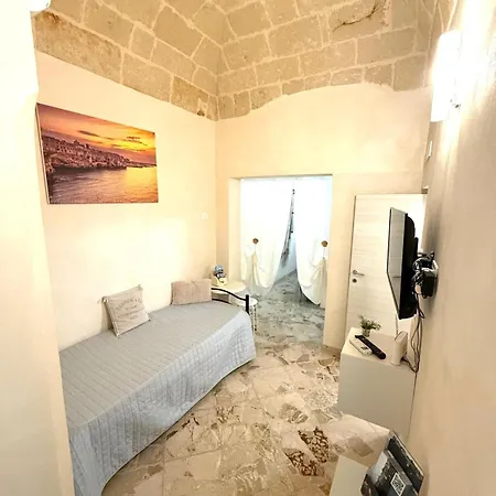 F&l House ポリニャーノ・ア・マーレ