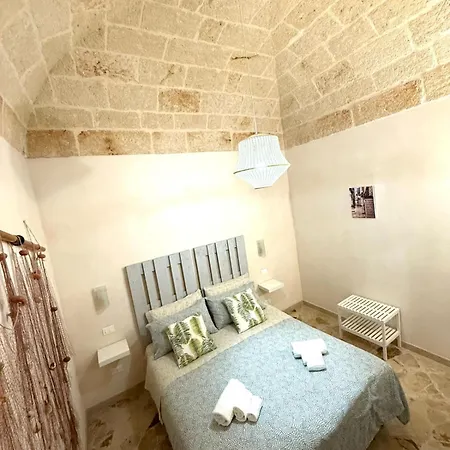 F&l House アパート