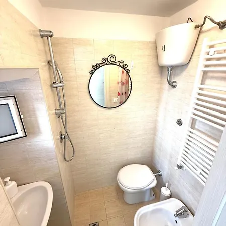 F&l House Apartment