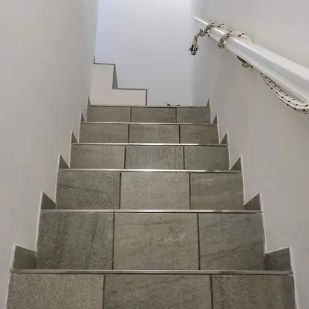 F&l House * ポリニャーノ・ア・マーレ