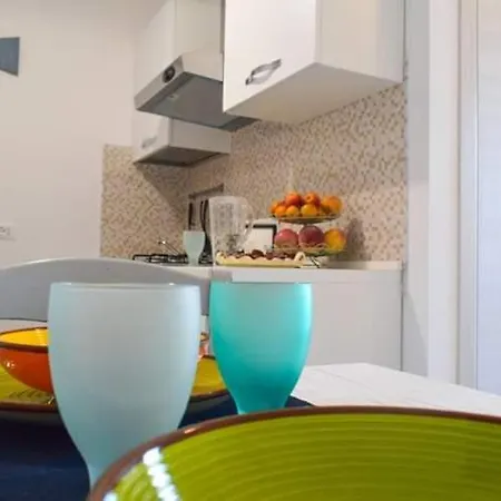 F&l House Апартаменты *