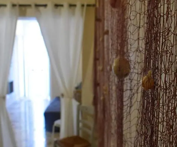 F&l House * بولينيانو آ ماري